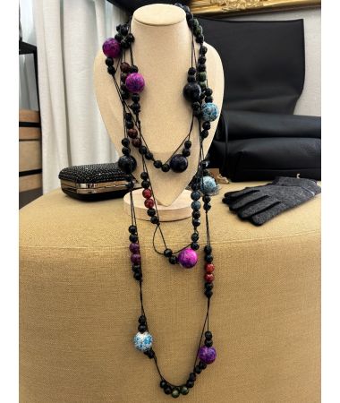 Ogrlica ' Necklaces are always appropriate.'