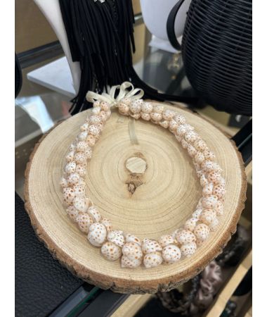 Ogrlica 'Obsessed with shells'
