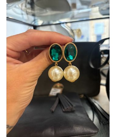 Uhani 'My dreams are made of pearls.'