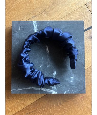 Obroč za lase iz temno modrega satena