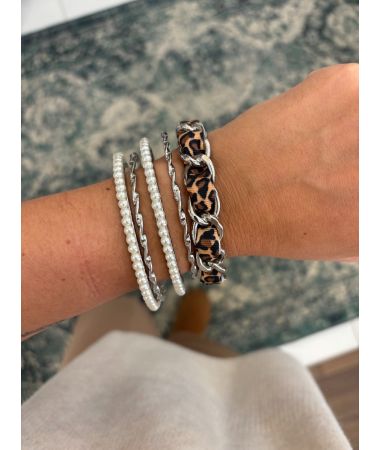 Zapestnica 'All I really need is a new bracelet'